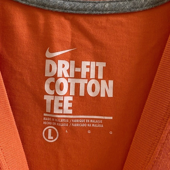 Nike Active Workout Dri-Fit Top Size: Large - Picture 5 of 7